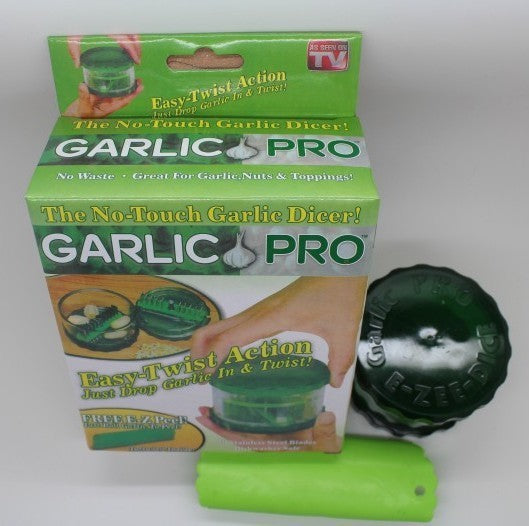 Easy Garlic Peeler Tool - Effortless Garlic Prep